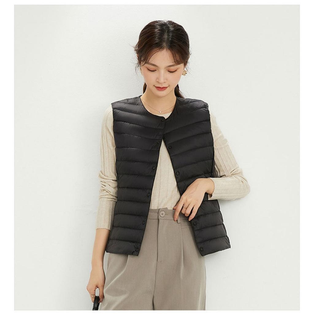 Women's V Neck Sleeveless Down Vest Regular Fit Commuter Style Lightweight Puffer Vest