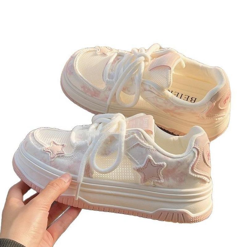 Siatkowe oddychające grube podeszwy białe buty damskie letnie nowe niszowe wszechstronne słodkie gwiazda codzienne sportowe buty deskorolkowe