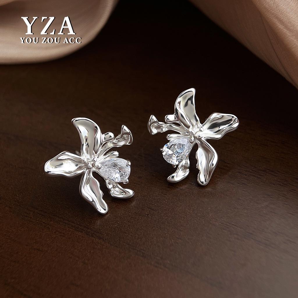 Blumen-Ohrstecker aus flüssigem Metall mit Zirkonia – Übertrieben, Hochwertiger, Vielseitiger Schmuck für Damen