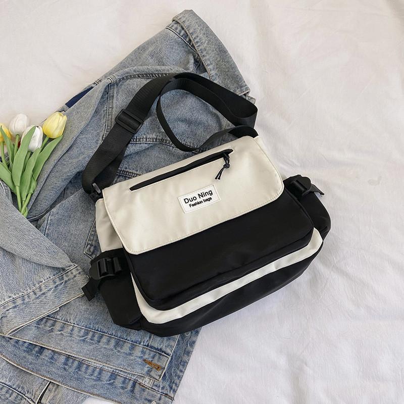 

Trendy Large Capacity Shoulder Bag For Women Featuring Stylish Color Block Design чёрный