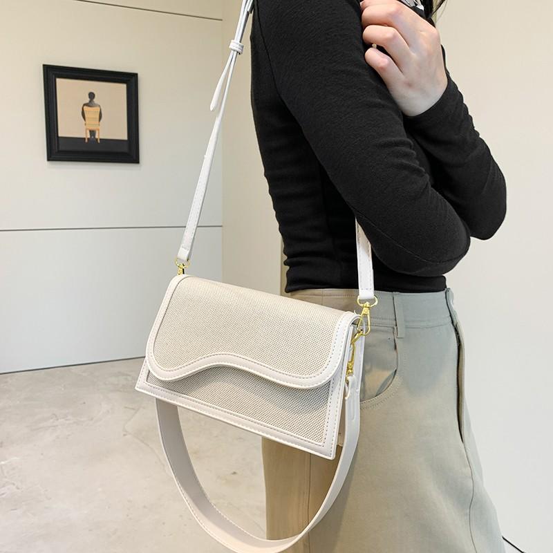 Квадратная сумка через плечо для женщин — фото 5