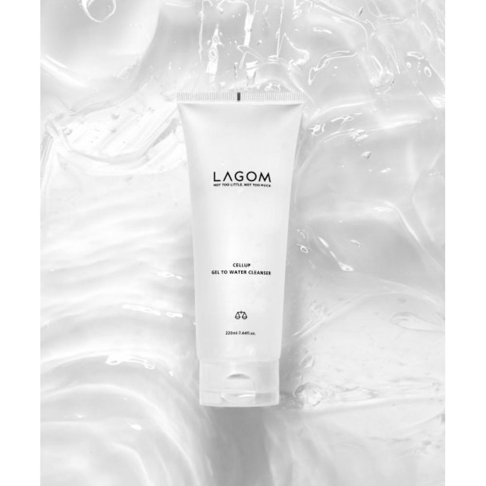 Lagom Gel To Water Cleanser Model