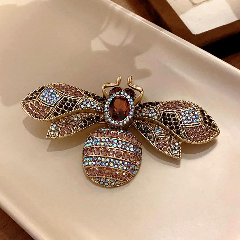 Elegant Women Men Fashion Classic Crystal Bee Exaggerated Brooch Badges Creative Lady Insect Rhinestone Luxury Pin Buckles