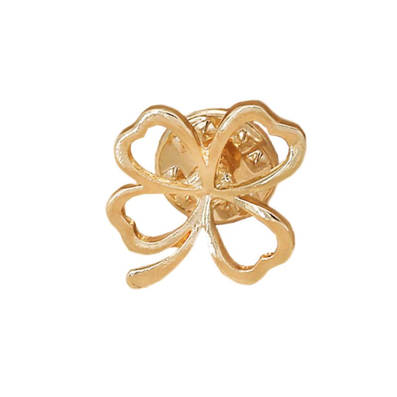 Four-Leaf Clover Anti-Exposure Brooch for Women's Elegant Seamless Work Shirt