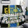 Koc flanelowy z nadrukiem Lokomotive Leipzig, Wysoka jakość, Wygodny na wszystkie pory roku, Wystrój domu, Ciepło i komfort, Idealny na prezenty świąteczne71