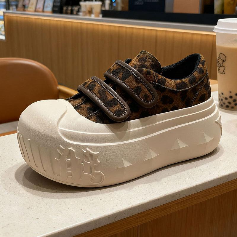 

Девушка с большой головой весна и осень новые старые толстоподошвенные маффины ракушка голова низкие кроссовки липучки повседневная обувь 40 леопардовый