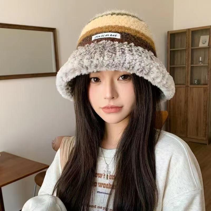 Women's Trendy Knit Wool Fisherman Hat – Warm, Korean Style, Face-Flattering, and Japanese-Inspired Big Head Bucket Hat for Autumn and Winter.