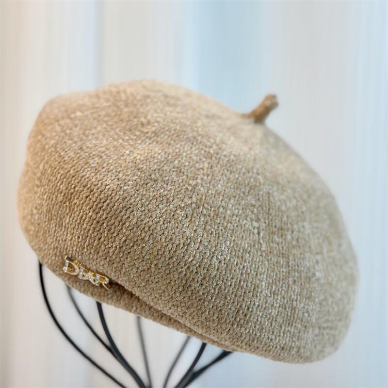 Женский шерстяной берет