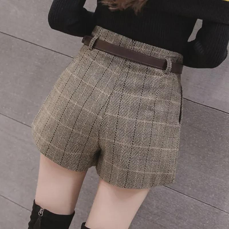2024 Spring/Autumn High-Waist Plaid Woolen Shorts with Belt for Women – Fashionable Slim Fit