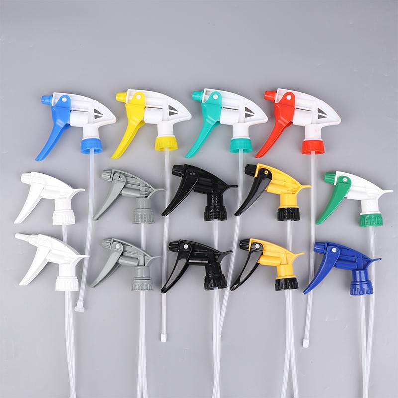 Spezielle chemikalienbeständige Auslösesprühdüse für Autowäsche, aufmontiert auf kleine Sprühflaschendüse für Film, Autowaschwerkzeug