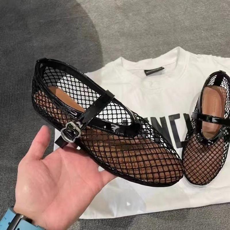 Schuhe in Übergröße, Ausgeschnittene Sandalen, Damen Flach, Zehenkappe mit einem Knopf