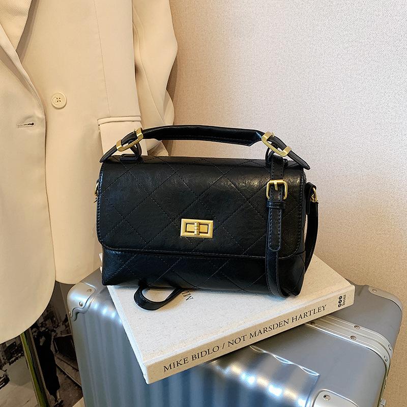 

Small bag women s new fashionable retro shoulder small square bag trendy chain messenger bag underarm bag чёрный