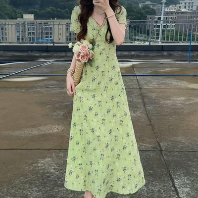 Plus Size Elegant V-neck Floral Puff Sleeve A-line Dress - Slimming Summer Arrival