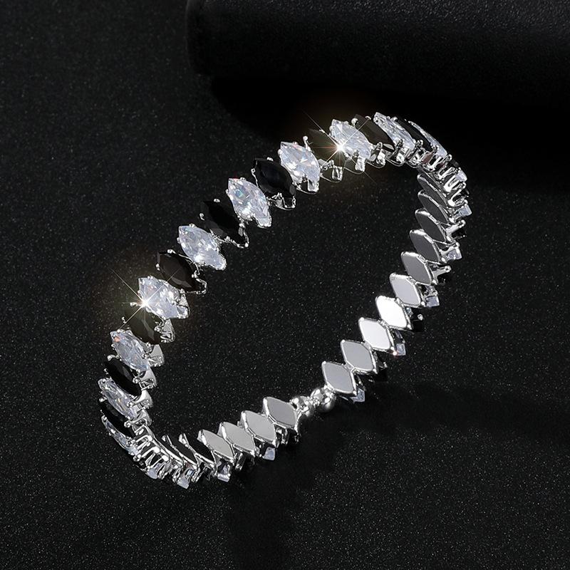 Full Diamond Zircon Open Bracelet Banquet Crystal Gold Silver Color Zircon Rhombus Bracelet