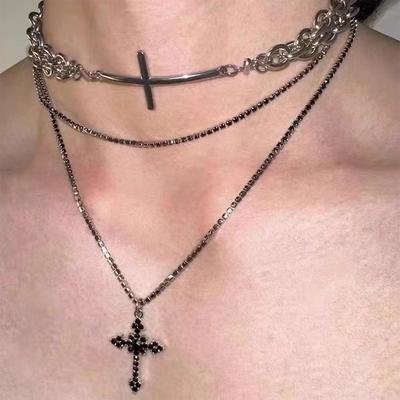Cool Fashionable Cross Necklace For Women Men Simple Collarbone Chain Luxury Elegant Niche High-End Necklace Jewelry Gifts