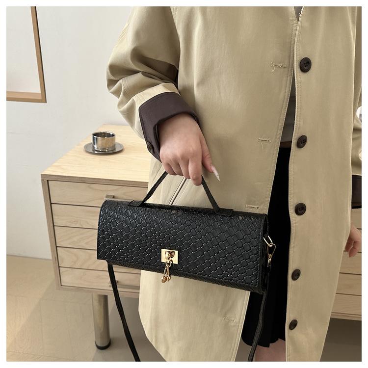 Textured Woven Faux Leather Shoulder Bag for Women Large Capacity Casual Crossbody Purse Trendy Daily Handbag CLE