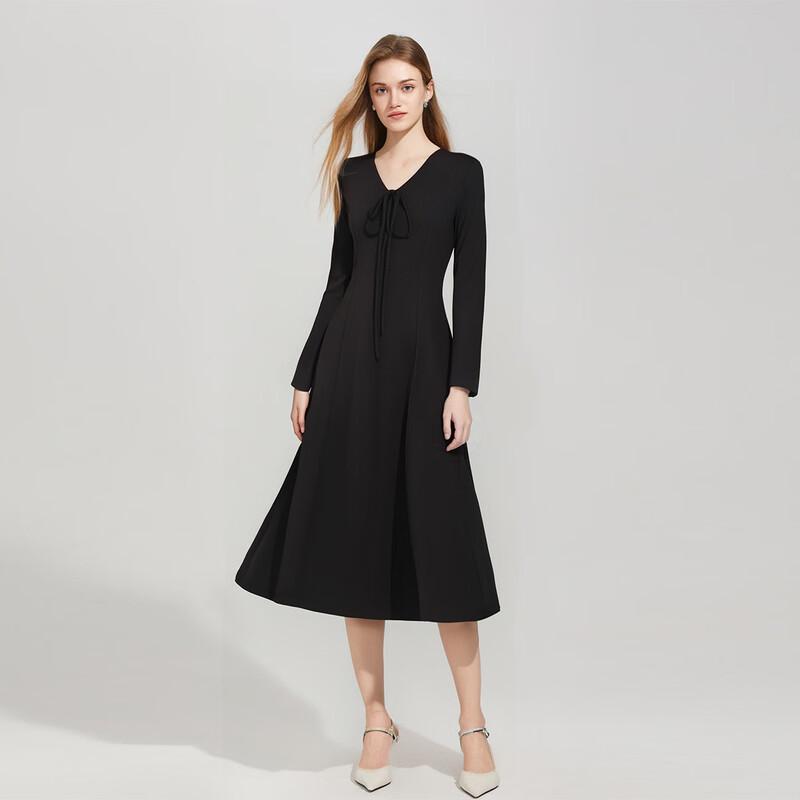 

V-neck Tie-waist Knitted Midi Dress S