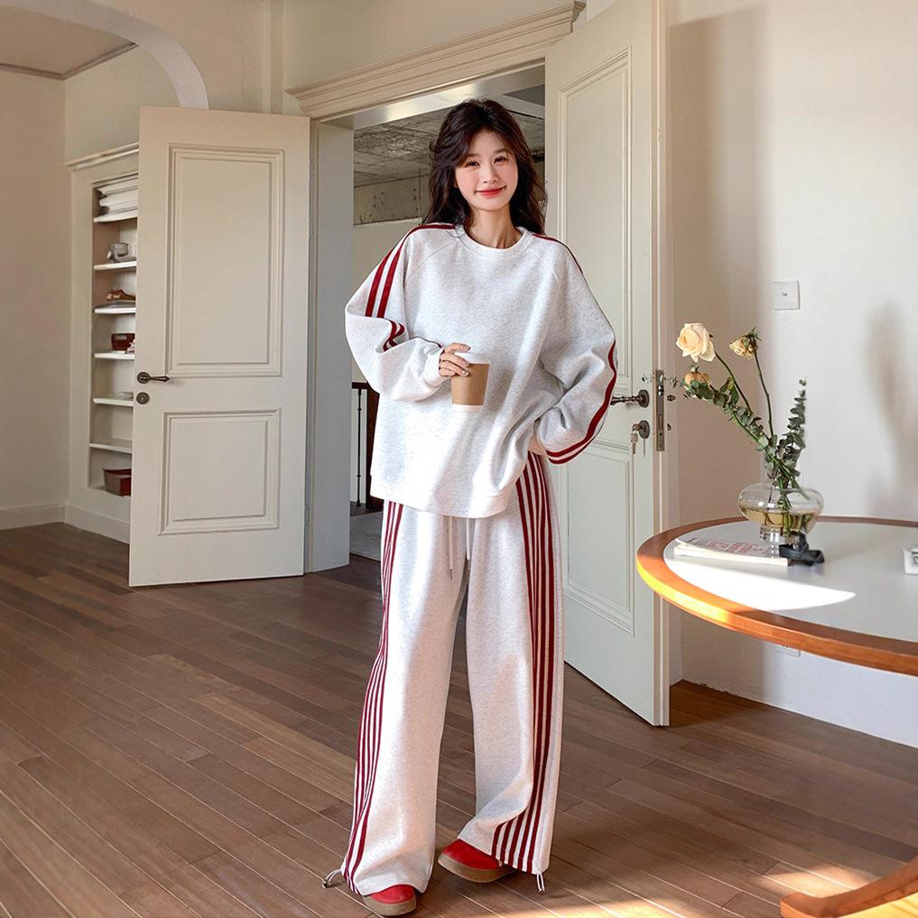 

Women s High-End Autumn/Winter Street-Style Sweatshirt & Wide-Leg Pants Set S