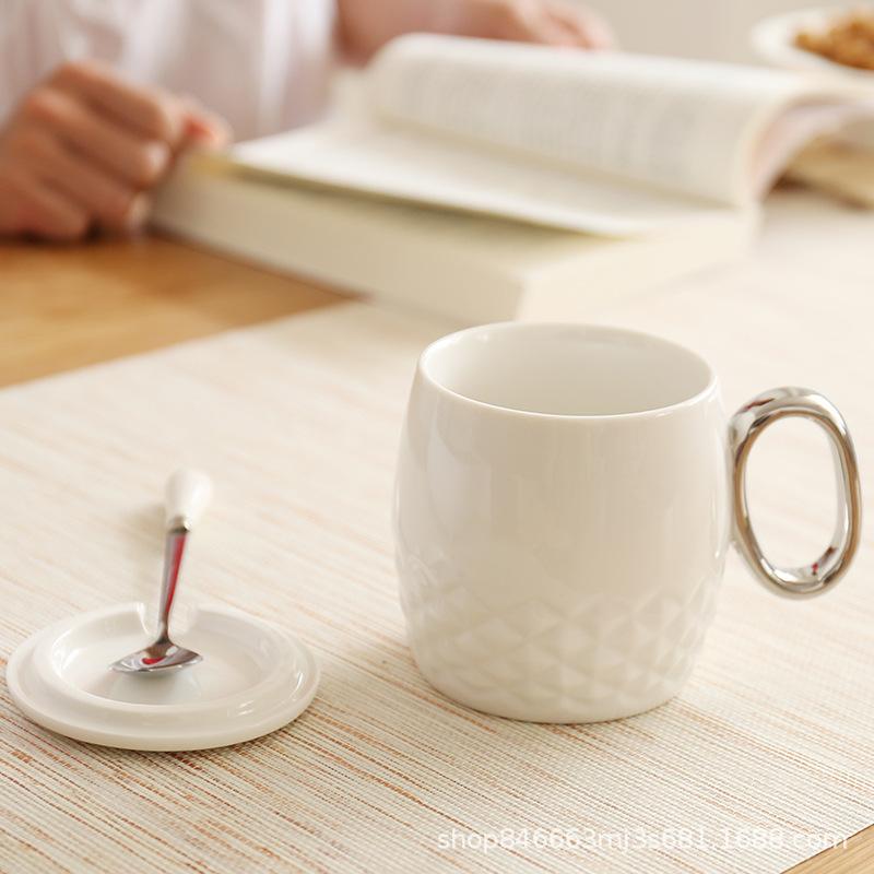 Ceramic Water Cup Xingba Coffee Cup Pineapple Gold Handle Black Office Cup High-End Gift