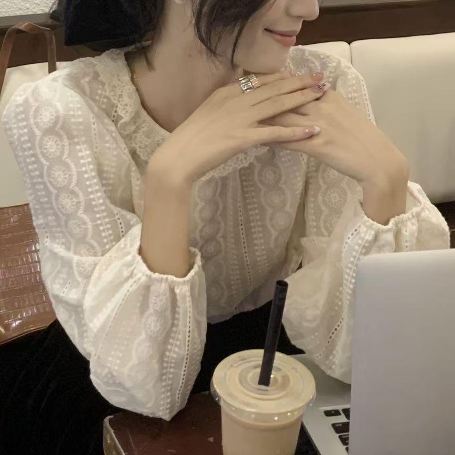 French Retro Crochet Shirt with Lace Petal Collar, Apricot, Long Sleeve, Gentle Style for Spring/Autumn Women's Fashion