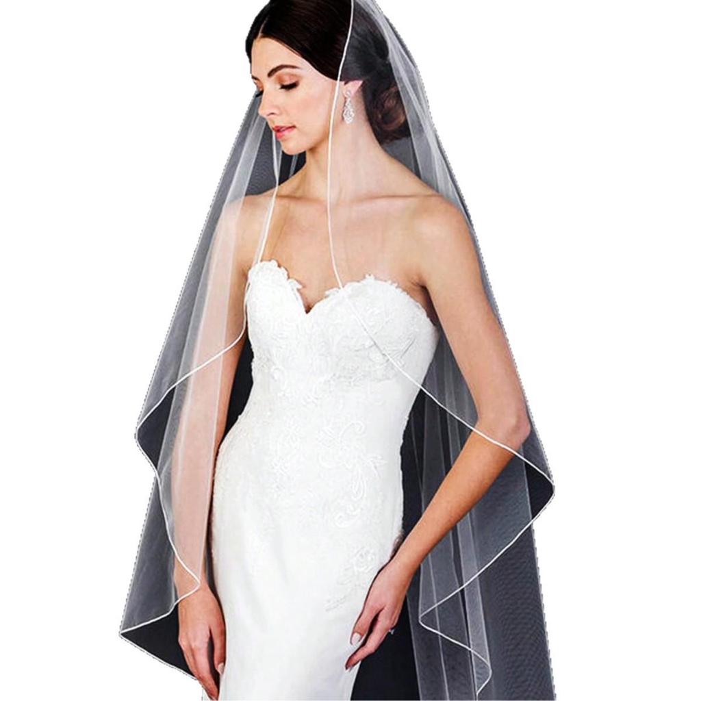 Elegant European & American Single Layer Bridal Veil with Hair Comb