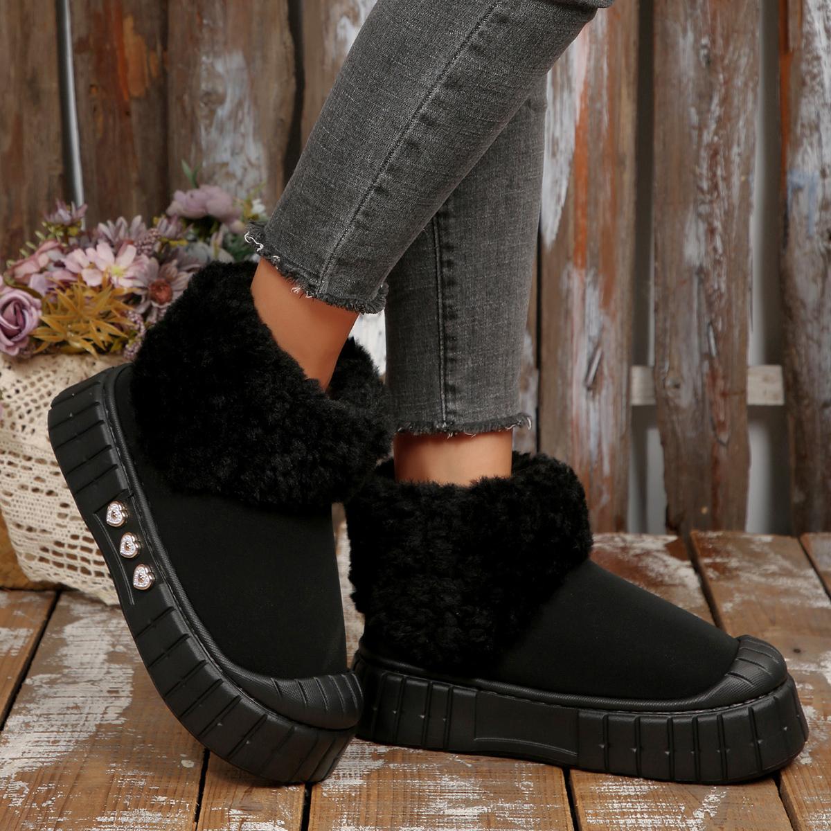 

Warm Short Plush Thick Bottom Woman s Snow Boots 2025 Winter Furry Ankle Boots with Platform Metal Decoration Fluffy Fur Shoes 36-37 чёрный