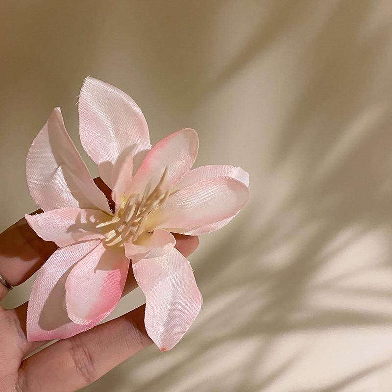 Holiday wind egg flower other side flower grab clip sweet girl bangs side hairpin bohemian hair accessories