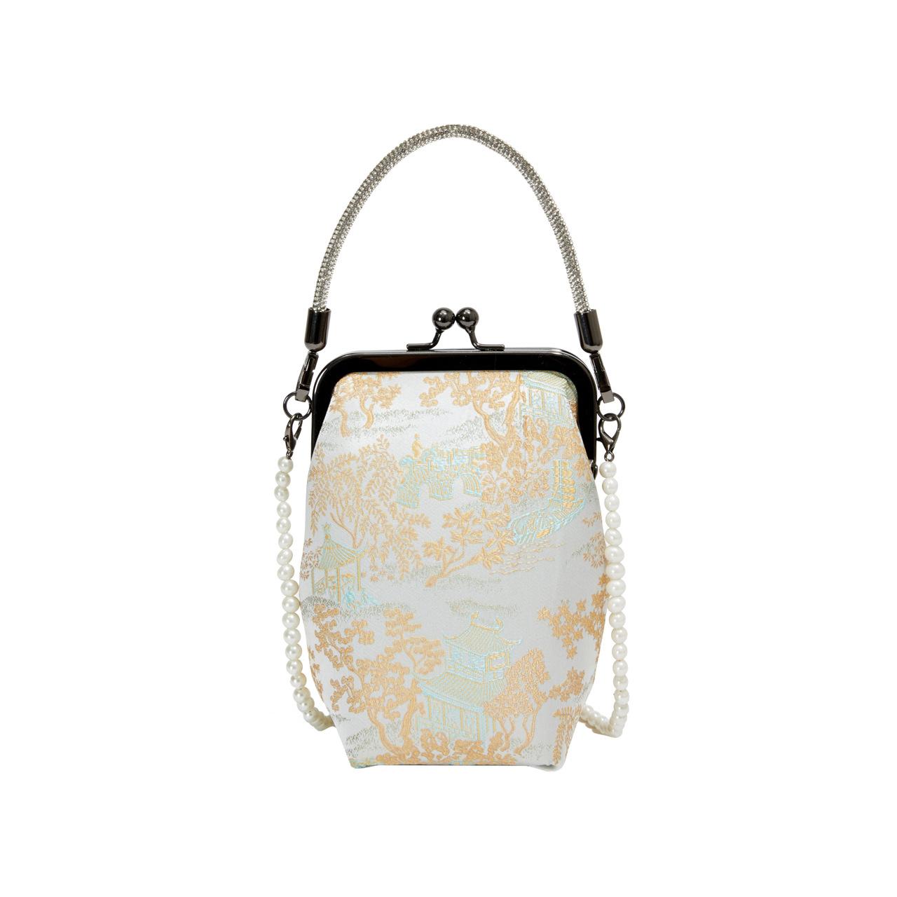 

New Chinese small bag women s 2025 new fashion embroidered thread shoulder bag small fragrant wind pearl chain messenger small square bag зелений