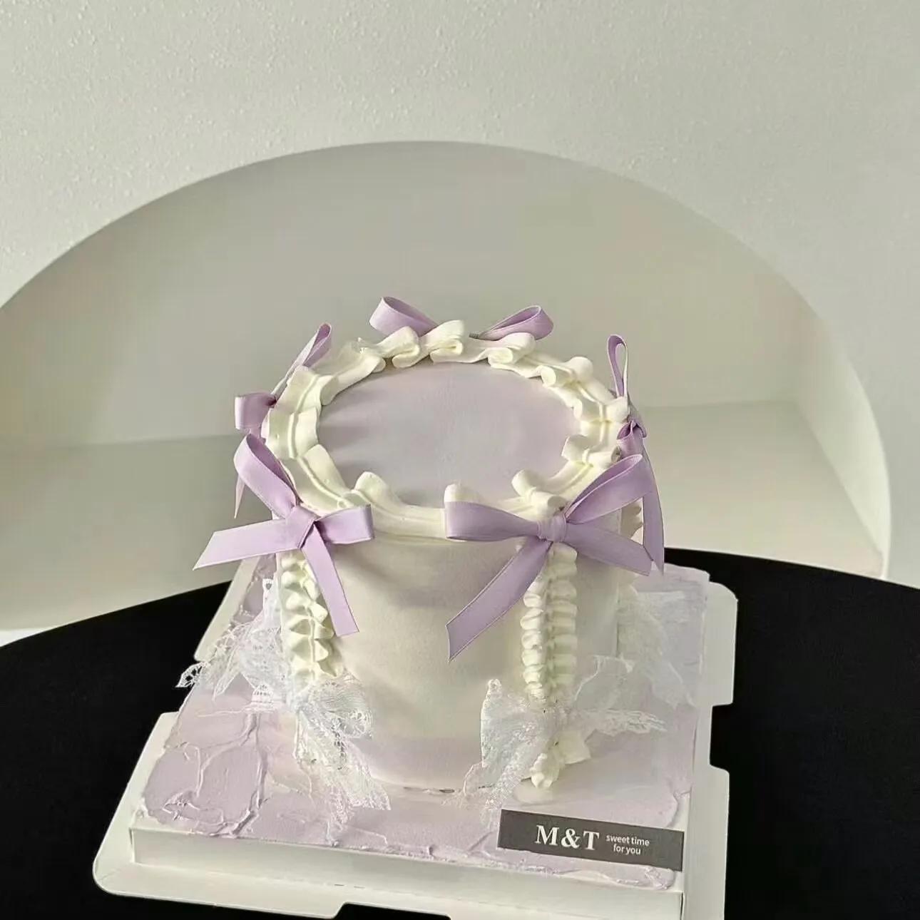 

Butterfly Tie Simulated Cake Model Fake Food Christmas Window Display Samples Wedding Birthday Party Decoration Photography Prop 6 inches