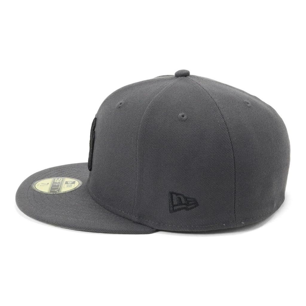 New Era 59FIFTY Cap MLB New York Yankees NY Dark Graphite Gray Side Patch Under Exclusive to and Side Straight Flat Popular Adjustable Everyday Wear