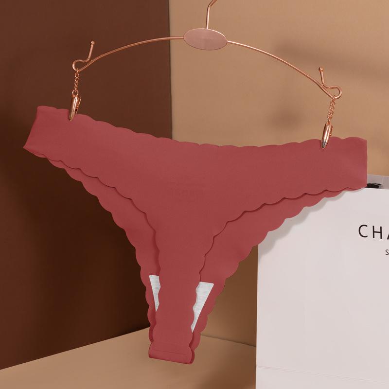 Women's Ice Silk Low-Waist Seamless Panties with Pure Cotton Crotch - Sexy European & American Plus Size Triangle Design