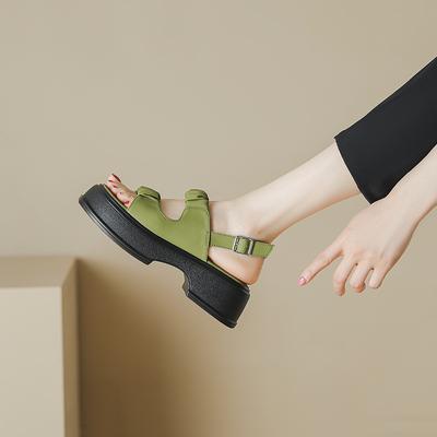 [Verde mostarda branco] Sandálias de plataforma femininas 2025 novo verão sapatos romanos sola muffin sapatos de praia frescos