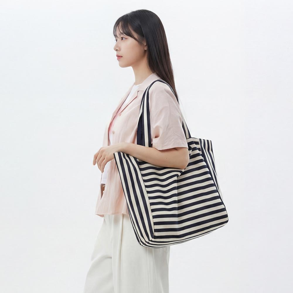 Lap Breeze Reversible Shopper Bag As7Ab420