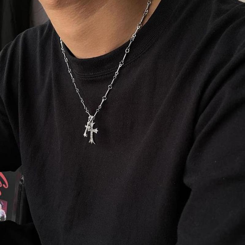 Trendy Double Cross Inlaid Diamond Clavicle Necklace – Vintage Distressed Chain, American Hip-Hop Style.