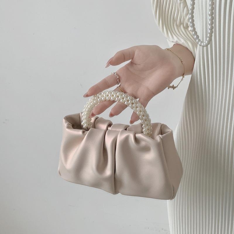 Sweet Girl Pearl Bag Handbag Women's Fashion Versatile Pleated Messenger Cloud Bag Mini Mobile Phone Small Bag