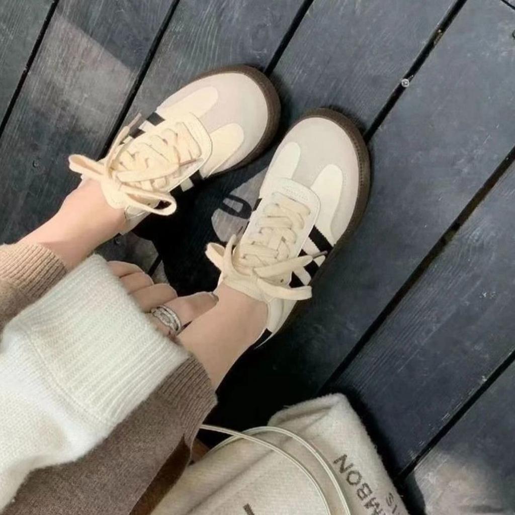 High-value women's shoes 2025 new spring couple casual sports shoes summer flat-bottomed breathable little white German training shoes