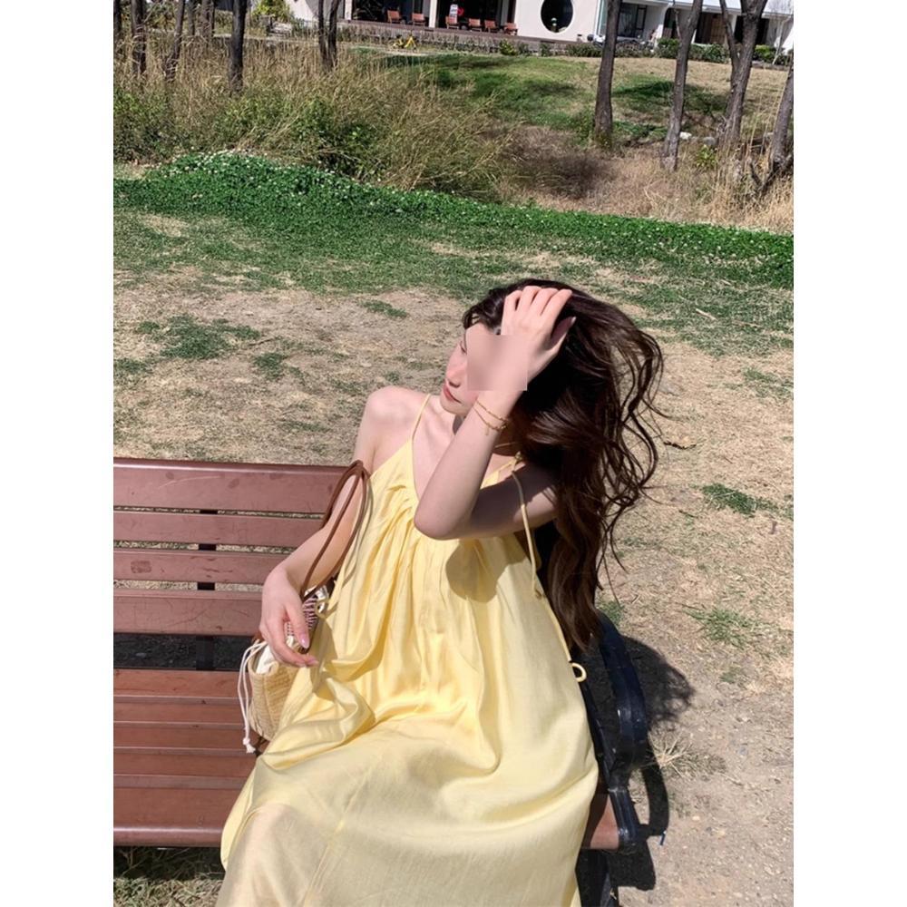 Sanya Tourism Seaside Vacation Dress Women's Halter Suspender Long Dress Slightly Fat Loose Atmosphere Beach Dress