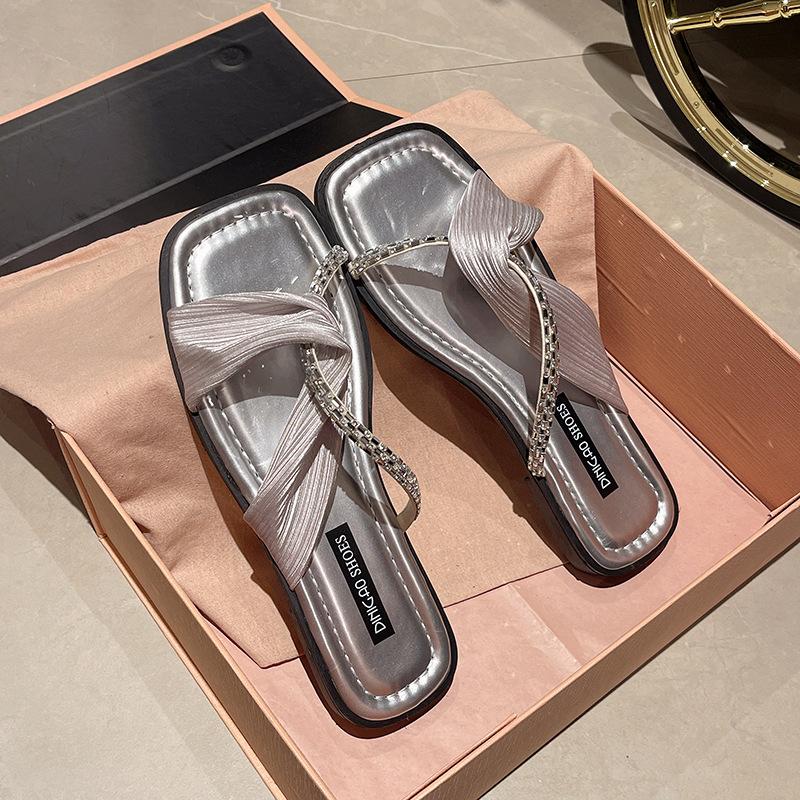 Flat-bottomed cool slippers women's shoes wear summer new fashion low-heeled open-toed sandals