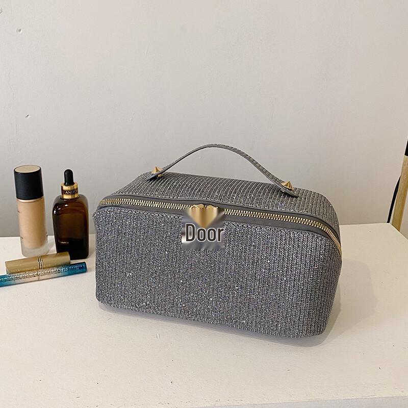 

OEING Large Capacity Portable Makeup & Wash Bag
