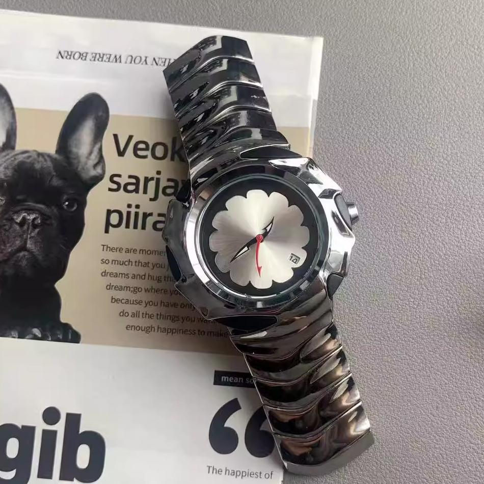 Unique Irregular Case Men's Quartz Watch Flower Dial Design Alloy Strap Wristwatch Y2K Futuristic Alien Case Black Watch