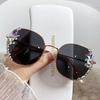 2025 Fashion Round Luxury Brand Sunglasses Women Bling Diamond Sun Glasses Vintage Shades Female Pink Eyewear Gafas De Sol