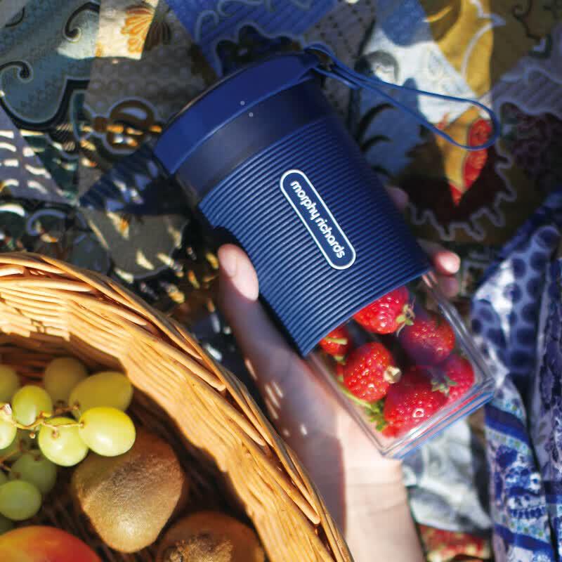 Morphy Richards MR9600 Portable Wireless Juicer CN plug (adapter included)