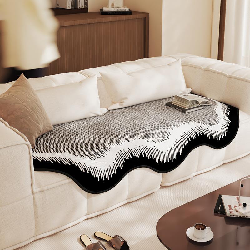 

Северная Европа Senior Sense Summer Ice Silk Необычная форма Диванная подушка Heart Ning Гостиная Диван Чехол Ткань Нескользящая 90*90cm