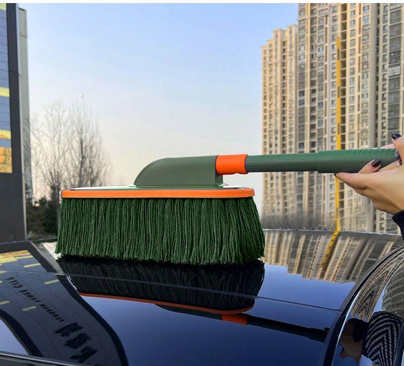 Car Dust and Snow Cleaning Brush with Retractable Rod