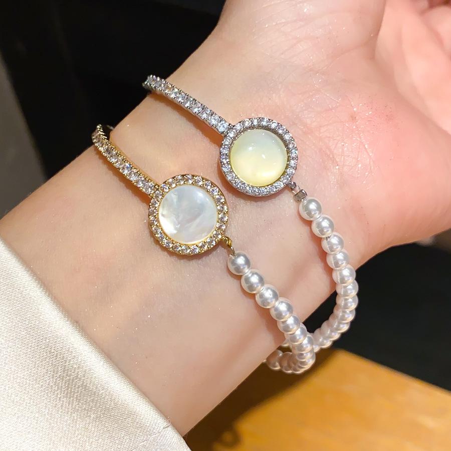 Elegant Zircon Pearl Beaded Bracelet - Luxury Holiday Style for Women