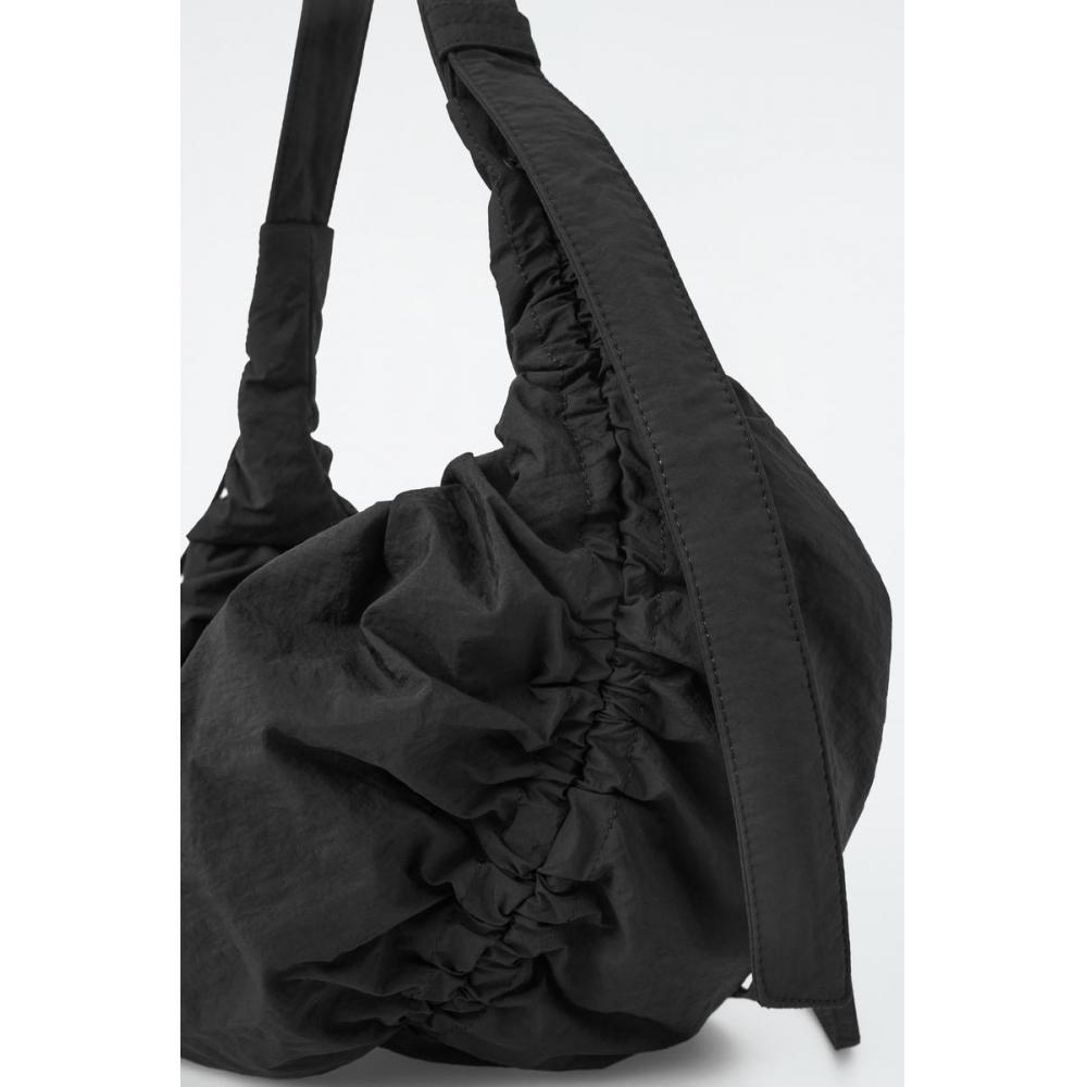 【COS】◆新商品◆CANOPY MINI CROSSBODY BAG◆2color◆ COS】◇新商品◇CANOPY MINI CROSSBODY BAG◇2color◇
