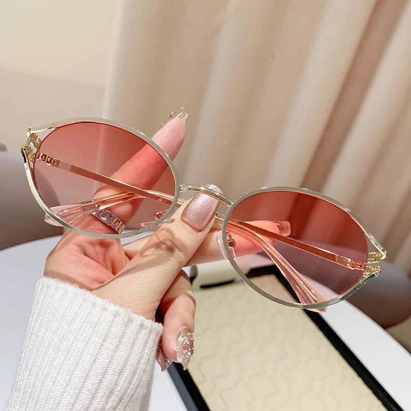 European Style Oval Hollow Sunglasses For Women With Uv400 Protection And Metal Frame For Fashionable Outings