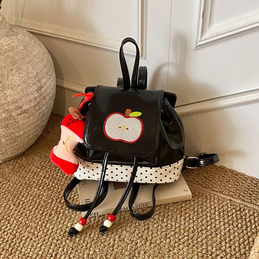 2025 Autumn Cute Apple Pendant Women's Lightweight Travel Backpack - Large Capacity, Casual Commuting Bag