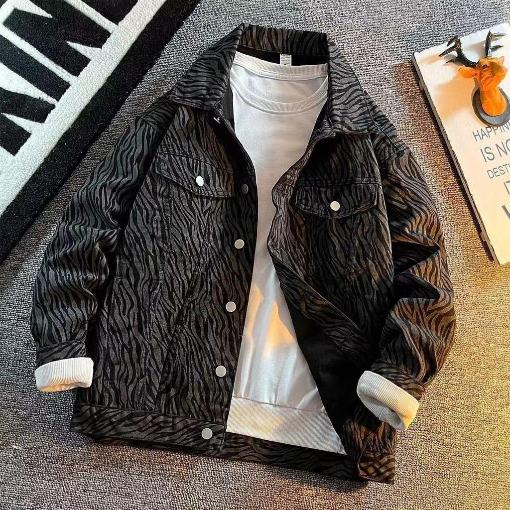 Men's Handsome Korean Style Loose Denim Jackets for Spring and Autumn