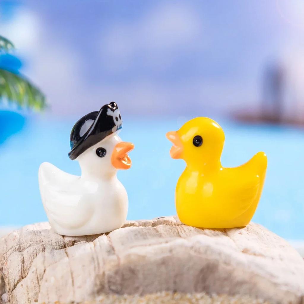 40/20 Stück Mini Harz Piratenenten Kleine Enten Miniaturfiguren Großhandel Kleine Enten Anhänger Für Party, DIY Mikro-Landschaftsdekorationen